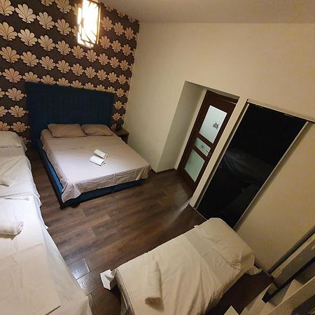 Romana Square Apartment Near Old Town - Ultracentral Location Букурещ Екстериор снимка